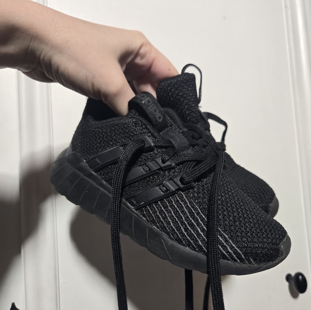 Adidas Questar Flow K Kids Sneakers 10.5